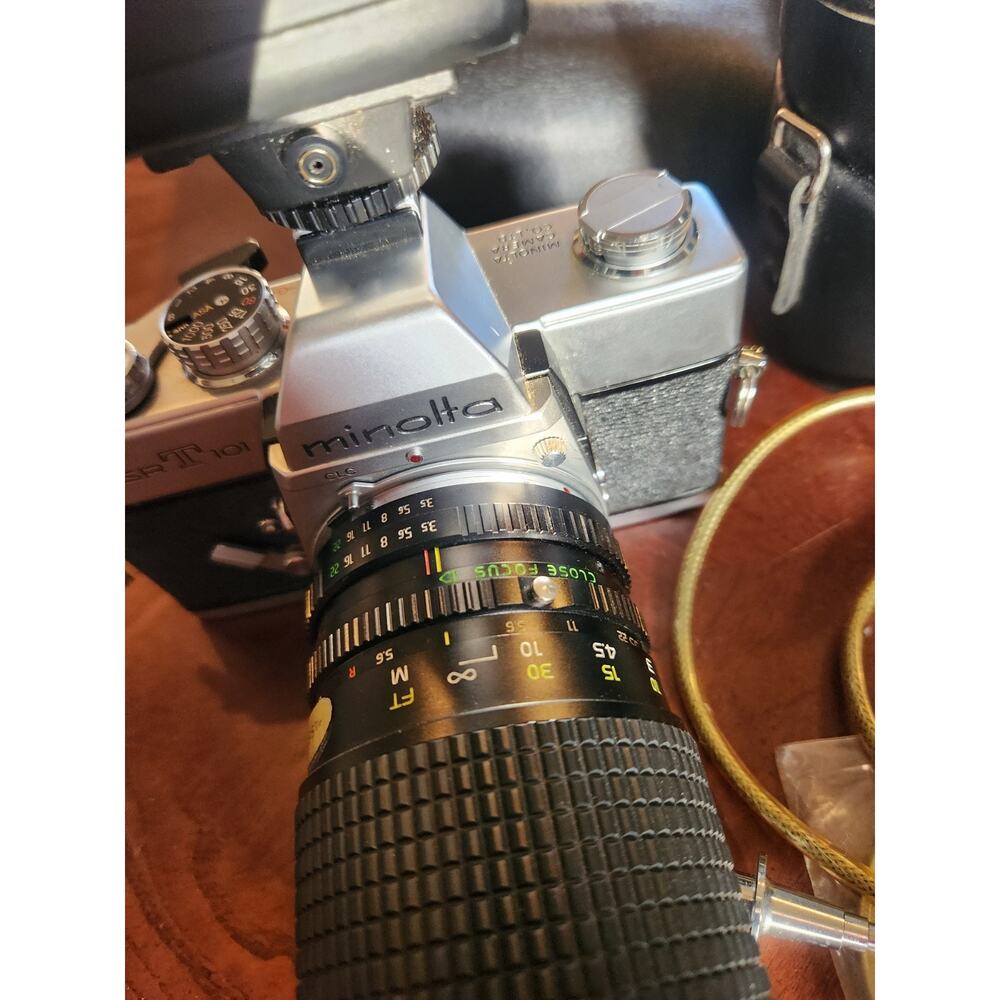 Minolta SRT-101 SLR 35mm Vintage Film Camera with Accessories see desc/photos - Picture 9 of 14